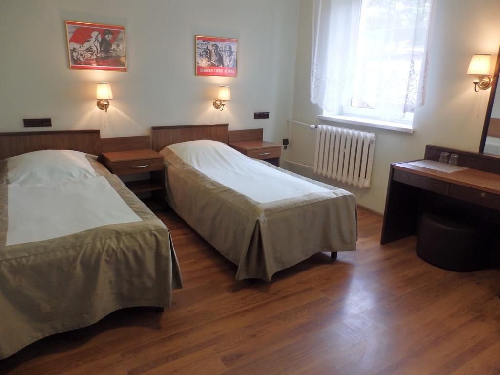 Gosciniec Borne Sulinowo - Byla Baza Wojskowa Hotel Ngoại thất bức ảnh