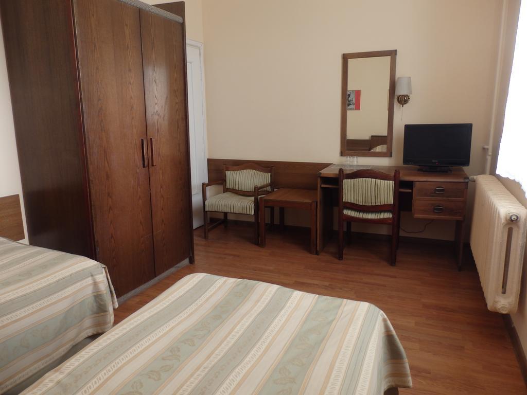 Gosciniec Borne Sulinowo - Byla Baza Wojskowa Hotel Phòng bức ảnh