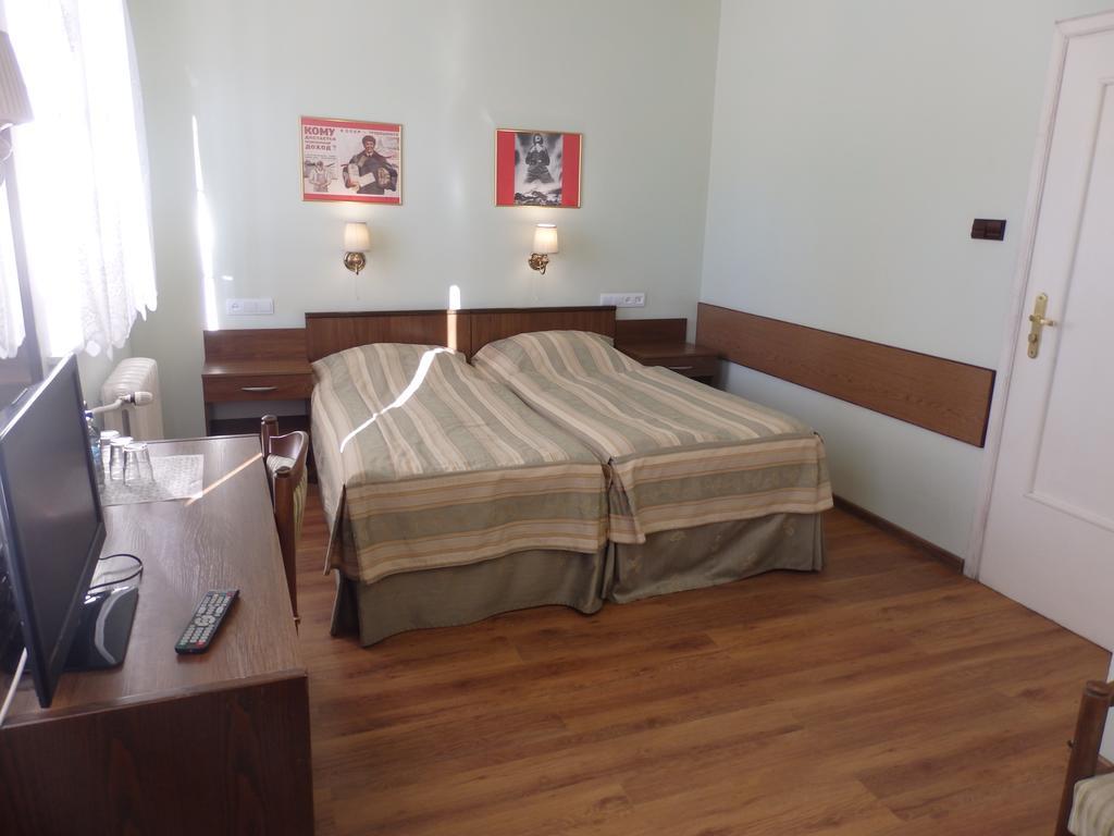 Gosciniec Borne Sulinowo - Byla Baza Wojskowa Hotel Ngoại thất bức ảnh